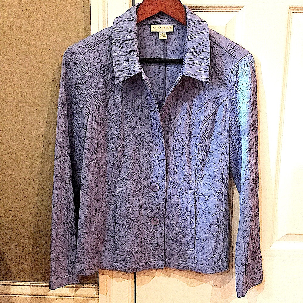 🦋Appleseeds cropped waist jacket Periwinkle Blue *Size 6* {M}
